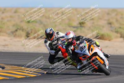 media/Oct-29-2022-CVMA (Sat) [[14c0aa3b66]]/Race 8 Supersport Middleweight/Folder 2/